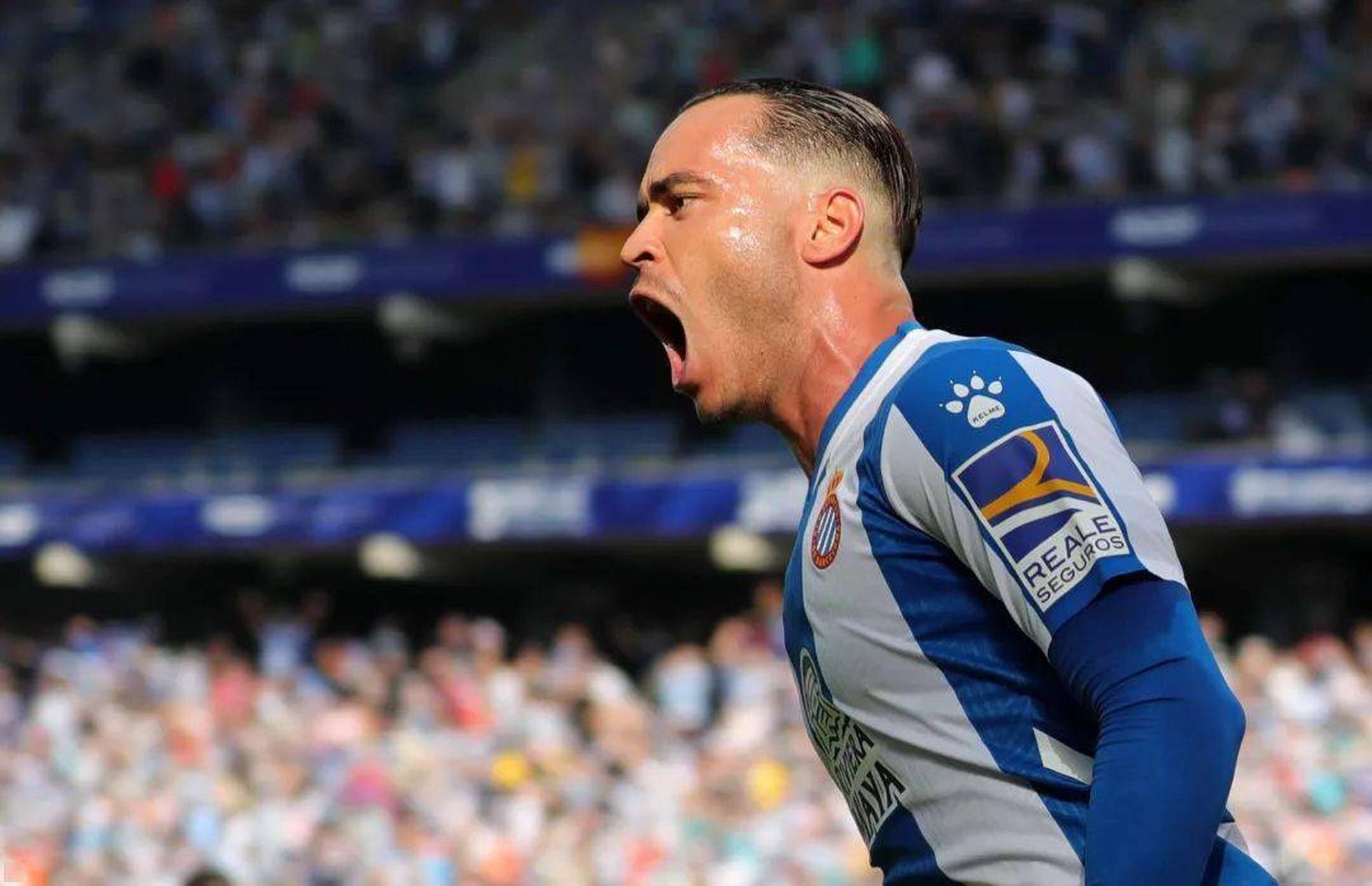 包含西亚卡姆爆冷击败西班牙队，绝杀引爆全场！的词条